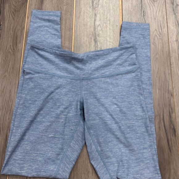 Lululemon Mid Rise Legging 28” - Picture 4 of 4